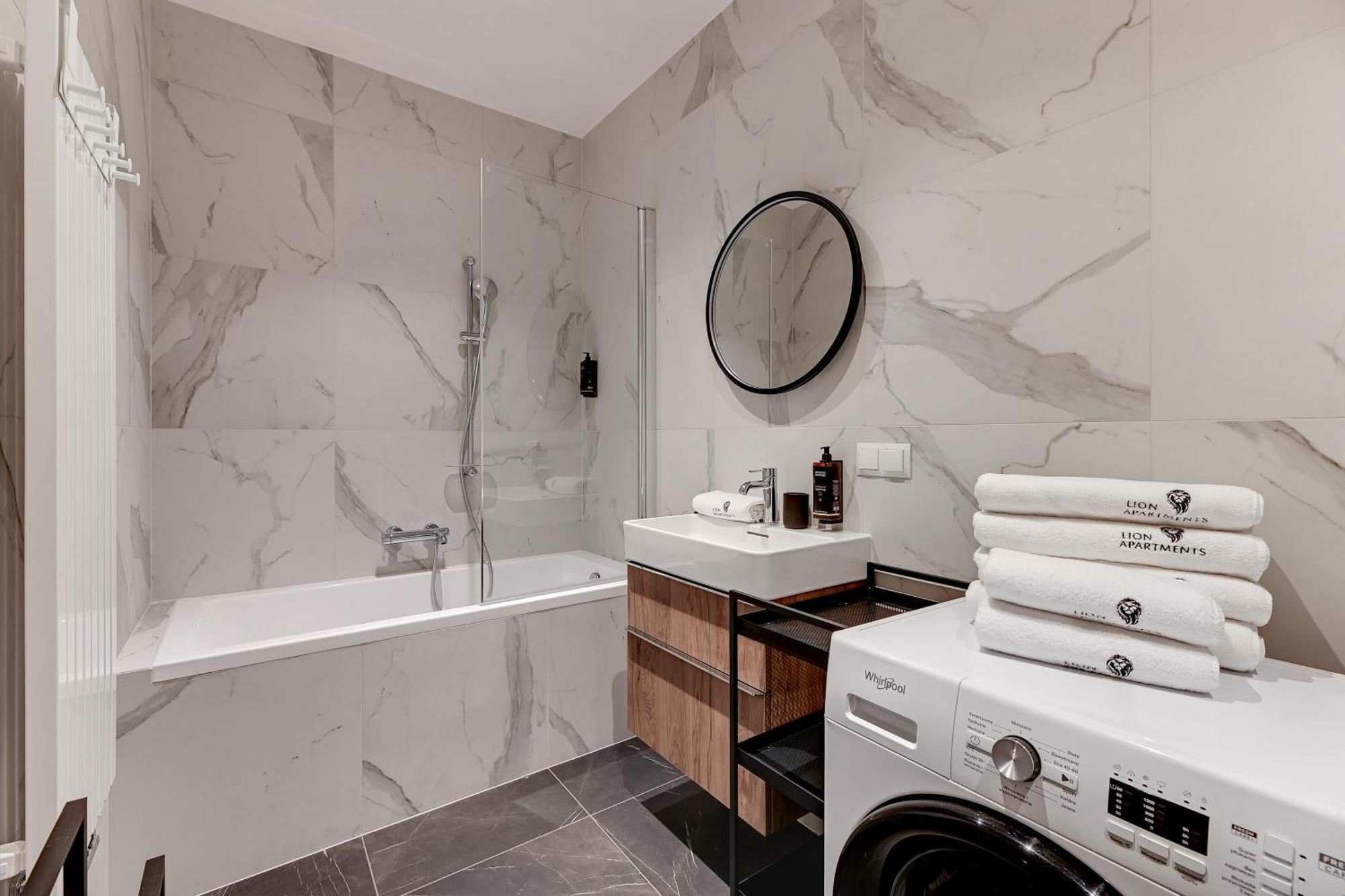 Scala City Center Magic Apartments With Parking By Lion Apartments Gdańsk Exteriör bild